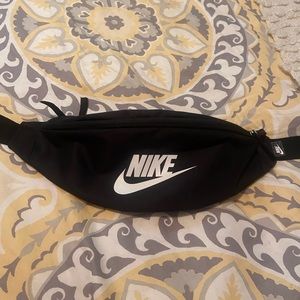 Nike black Fanny pack